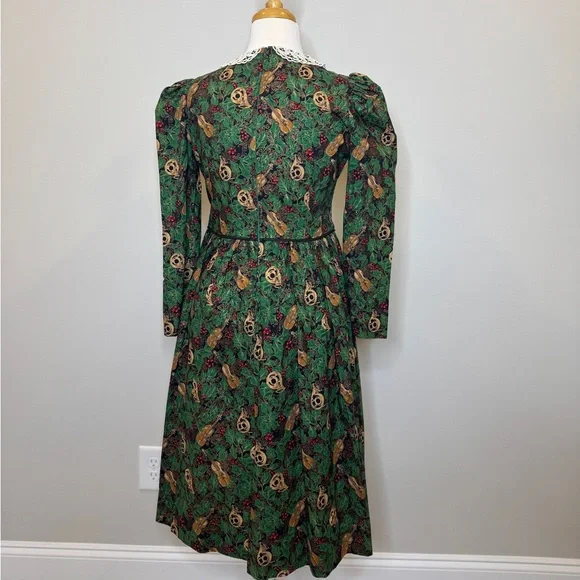 Vintage Handmade Floral Dress with Lace Collar Cottagecore Feminine Size 10/12 - Picture 4 of 14